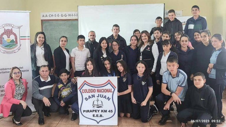 Charla sobre «Alcoholismo y Drogadicción» fue dictada en una institución educativa de Edelira, por la Gobernación de Itapúa