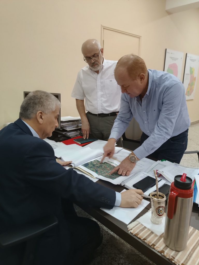 Gobernador de Itapúa se reunió con el viceministro del MOPC