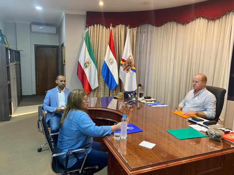 Gobernador de Itapúa se reunió con autoridades académicas