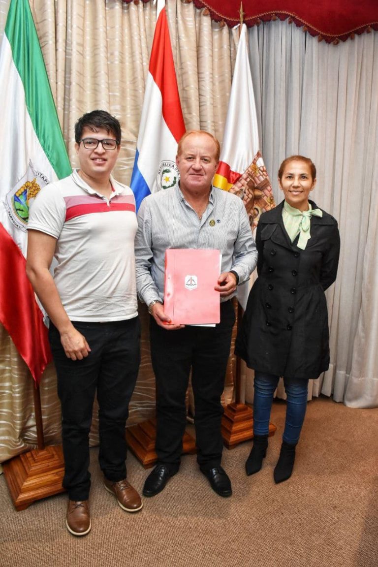 Gobierno departamental recibe sistema web para control de flota vehicular