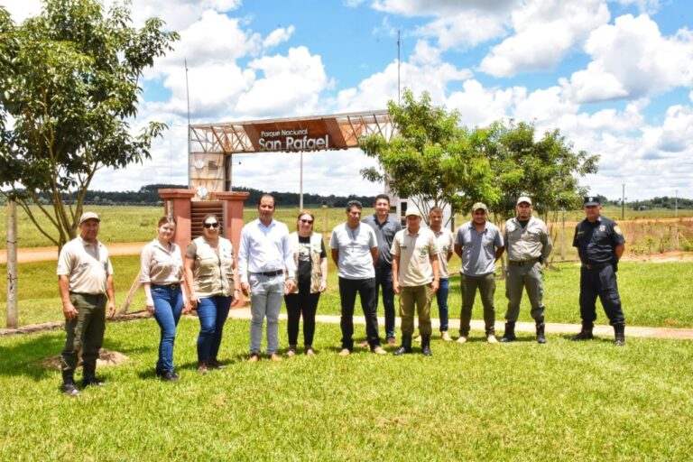 Secretaría del Ambiente del Gobierno departamental y CONADERNA visitan la reserva San Rafael