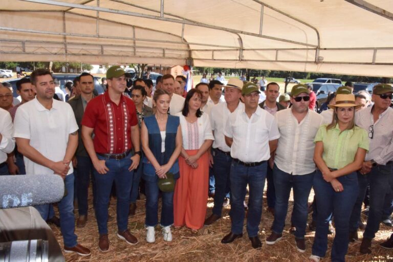 Presidente de la República visita el Departamento de Itapúa