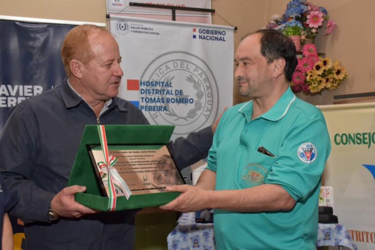 Gobernador de Itapúa declara visitantes ilustres a la comitiva de misión humanitaria 2024