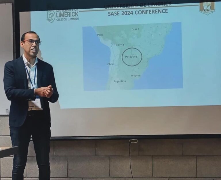 Secretario departamental de planificación presentó su investigación en irlanda, tras ser seleccionado