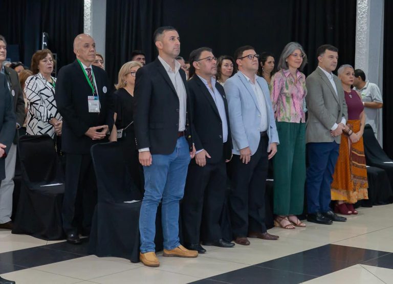 Acto de Apertura del 11° Congreso Regional de Pediatría en Encarnación