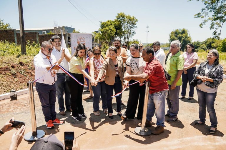 Más obras para Encarnación, capital de Itapúa