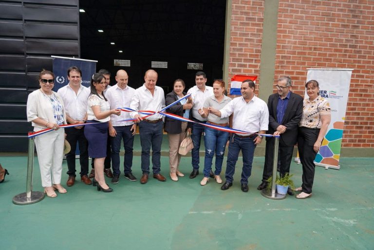 Se inauguró moderno polideportivo para el Colegio Nacional Sagrado Corazón de Jesús – Cambyretá.
