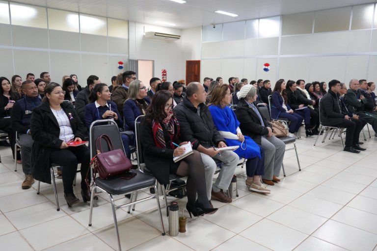 GOBERNACIÓN DE ITAPÚA PRESENTÓ CONFERENCIA SOBRE RESOLUCIÓN SISTÉMICA DE CONFLICTOS