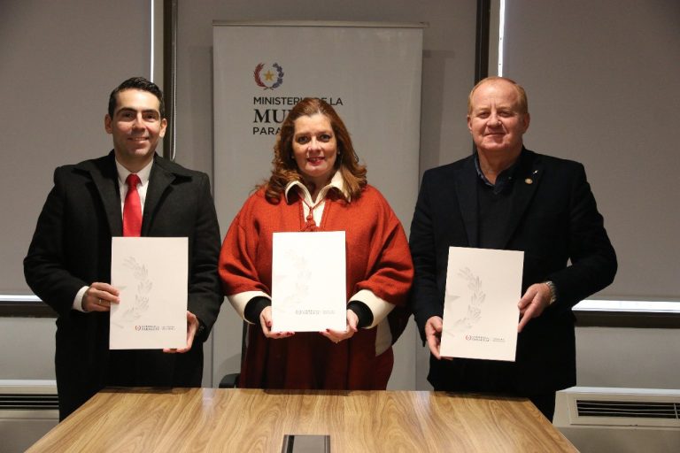 GOBIERNO DE ITAPÚA Y MINISTERIO DE LA MUJER ACUERDAN INSTALACIÓN DE CENTRO REGIONAL DE ATENCIÓN PARA MUJERES