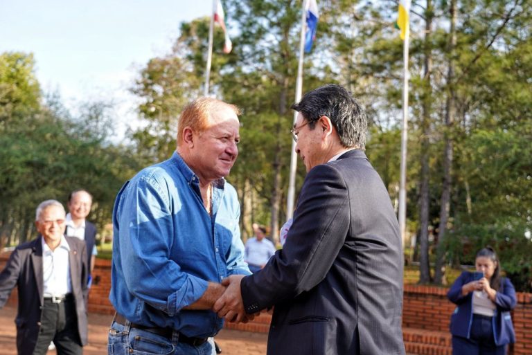 GOBIERNO DE ITAPÚA FORTALECE LAZOS INTERNACIONALES CON LA VISITA DE LA PREFECTURA DE KOCHI – JAPÓN AL CEMA DE PIRAPÓ