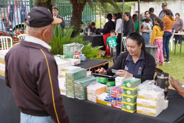 MÓVIL SALUD EN MARCHA POR ITAPÚA