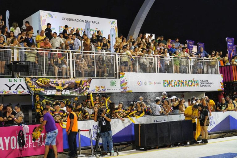 Exitosa segunda ronda del Carnaval Encarnaceno 2026