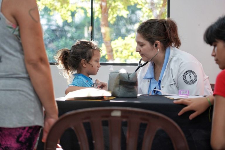 MÁS JORNADAS DE ATENCIÓN MÉDICA “A LA ESCUELA CON SALUD”