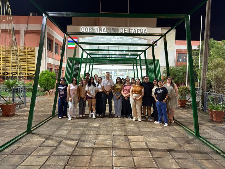 ORGULLO ITAPUENSE: EXITOSA GENERACIÓN MÉDICA AVANZA HACIA LA ESPECIALIZACIÓN