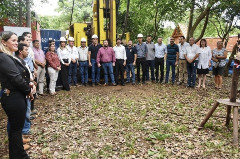 INICIO A LA PERFORACIÓN DE UN POZO PARA CAPTACIÓN DE AGUA SUBTERRÁNEA EN EL DISTRITO DE CORONEL BOGADO