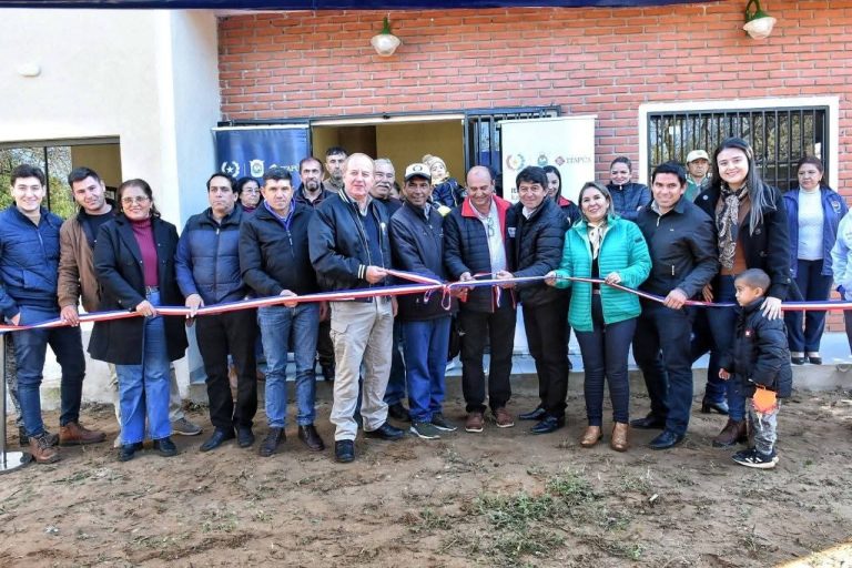 Inauguración de moderno salón comunitario Municipal en el distrito de San Cosme y San Damián